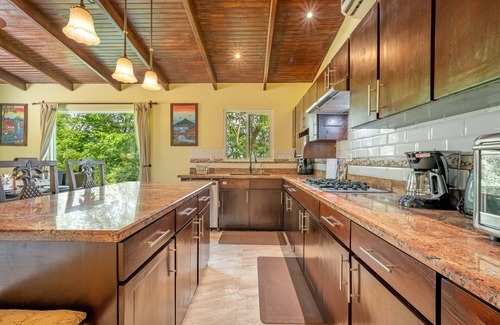 Tamarindo House | Serene Mar Azul Zen Villa w/Pool & Yoga Platform