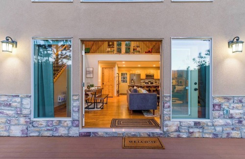 Bailey House | Serene Mtn Retreat 360° Views Patios Hot Tub