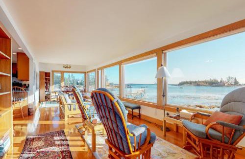 Newagen House | Serene Newagen House