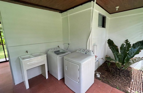 Penas Blancas House | Serene Oasis Hideaway in La Fortuna