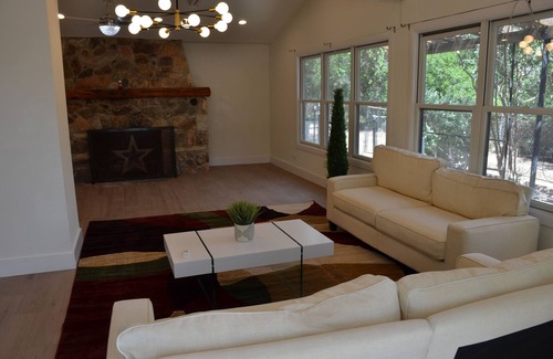 Round Rock House | Serene Oasis Next to Southwest Williamson County Regional Park in Leander