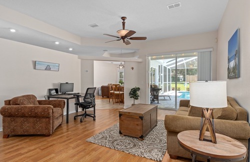 Crystal River House | Serene Oasis w heated pool option and privacy. 2 and 3 bdrm price options