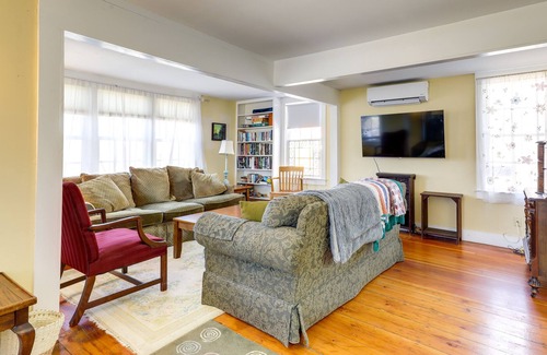 Peaks Island Cottage | Serene Peaks Island Vacation Rental: 1 Mi to Ferry