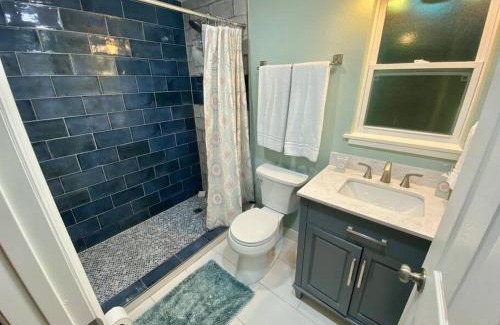 Gainesville House | Serene renovated oasis near downtown area