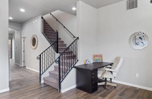 Tucson House | Serene Retreat with Pool & Spa 3 Bed 3 Bath