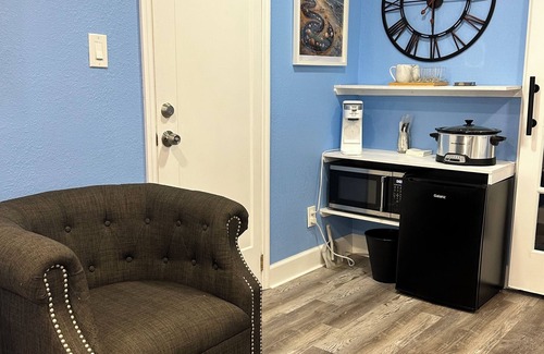 Sarasota Springs Apartment | Serene Sarasota Luxe Retreat