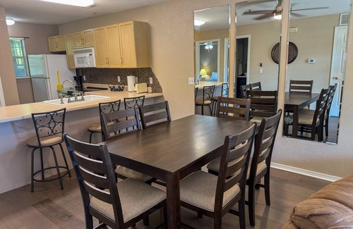 Table Rock Condo | Serene setting near Lake Taneycomo~Free Attraction Tickets-Near Branson attractions (FC61-17)