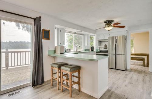 Shelton House | Serene Shelton Sanctuary with Private Beach and Kayaks