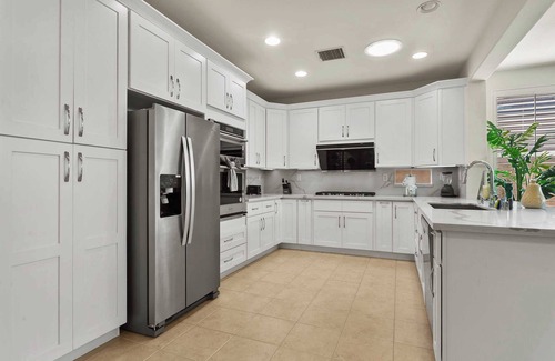 Lower Peters Canyon House | Serene Trailside Retreat Amidst Nature's Beauty on Riveroaks #41333