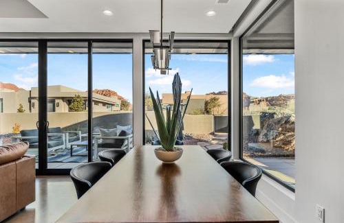 Ivins House | Serene Views #17 home