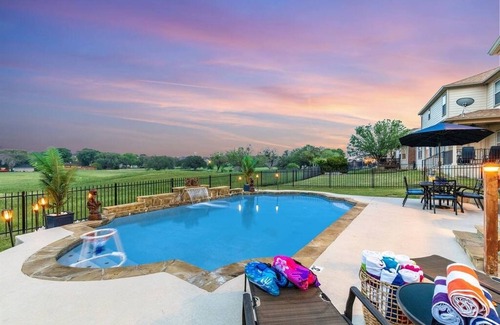 Cibolo House | Serene Views~Ideal For Long Stays~Heated Pool