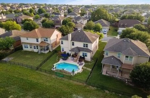 Cibolo House | Serene Views~Ideal For Long Stays~Heated Pool