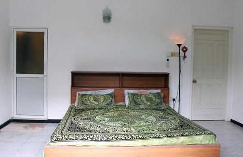 Milagiriya Apartment | Serene Villa