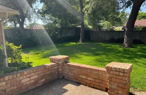 Tyler House | Serengeti a hardy 3 bedroom house, doggie door, TV in BDRMSn