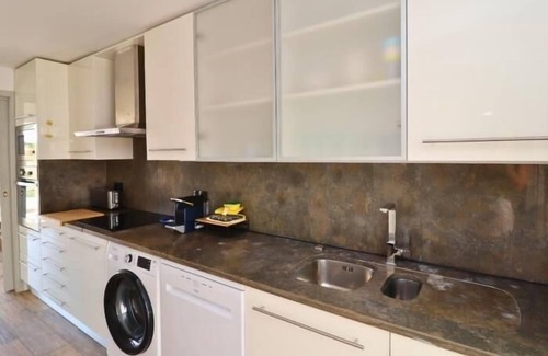 Patroves Villa | Serenity 18 House | Comfort & Exclusivity