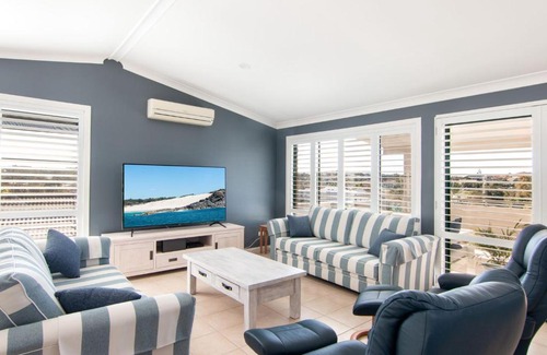 Forster House | Serenity 48 Karloo Street