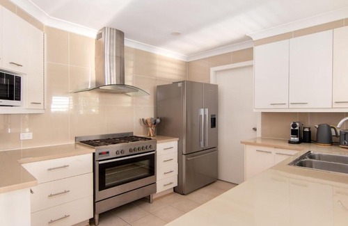 Forster House | Serenity 48 Karloo Street