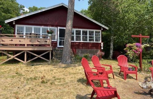 Nevis Cabin | Serenity Bay!