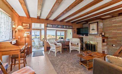 Port Sheldon House | Serenity Beach, just steps from the beautiful shores of Lake Michigan