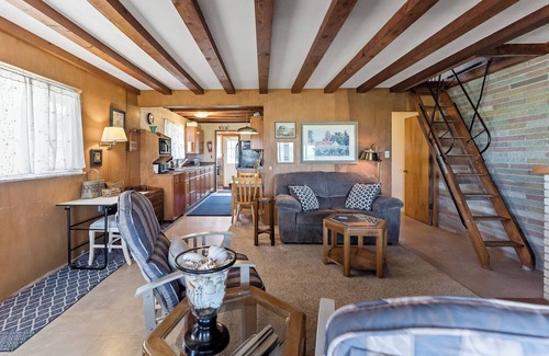 Michigan House | Serenity Beach, just steps from the beautiful shores of Lake Michigan.