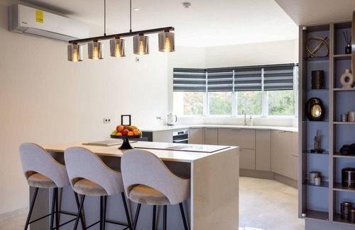Sint Michiel Apartment | Serenity by the Seascape Marble Blue Bay Bliss