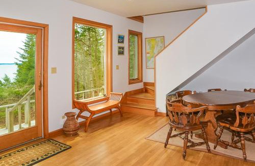 Camden House | Serenity Cove Cottage