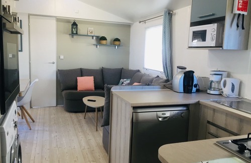 Morbihan House | Serenity facing the sea - Mobilhome 8p at Le Conguel Holiday Village *