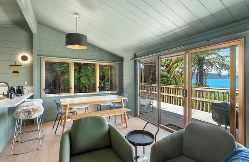 Lake Tarawera House | SERENITY HEIGHTS