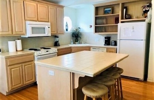 Port Mansfield House | Serenity Home. 2 Bedroom, 2 Bath. Sleeps 6. 5 Beds. 2 Boat Slips. Fishing Light.