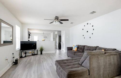Austin House | Serenity Home Near Downtown & Airport