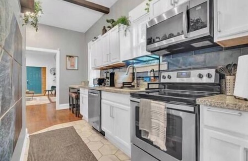 Atlanta House | Serenity House – 2BR Central Location (5 Guests)