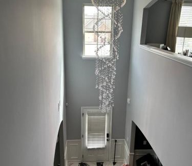 McDonough Apartment | Serenity In A Elegant Hideaway