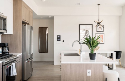 Highland Condo | Serenity in Style | Espadin LoHi