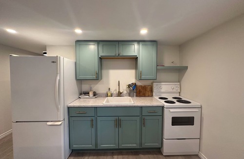 Cobourg Condo | Serenity- Lg private garden near Lake Ontarionn