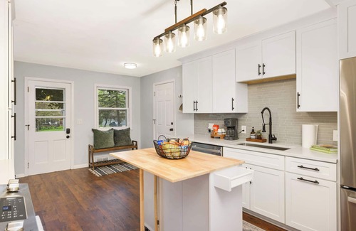 Plymouth House | Serenity near the lakes and quick access to Minneapolis