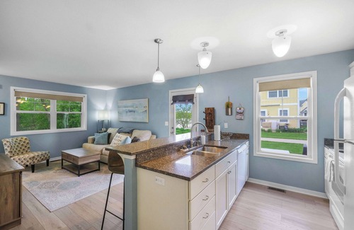 Ottawa House | Serenity Now | 2 Bed, 1.5 Bath