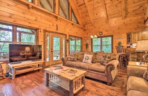 Logan House | Serenity Now Cabin with Fire Pit and Game Room!