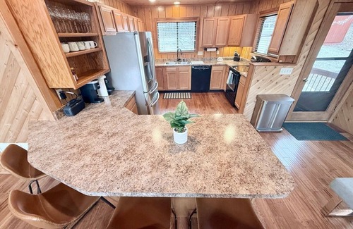 Innsbrook Ski Chalet | Serenity Now - Casual Luxury, Effortless Fun, All the Perks