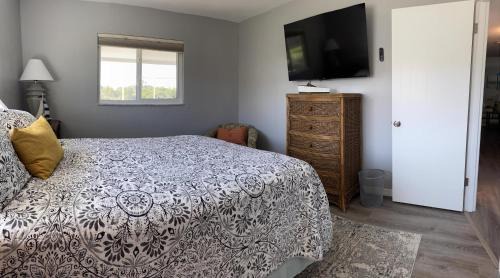 Oakland Hills Villa | Serenity Now, Full Refund, Pool Heat, Sleeps 8