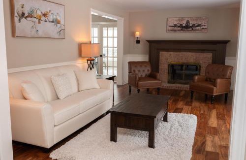 Historic Old Town Bed & Breakfast | Serenity on the Lake