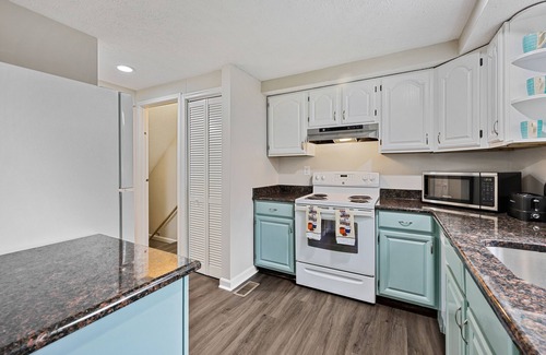 Annapolis House | Serenity Place in Annapolis- EV Parking