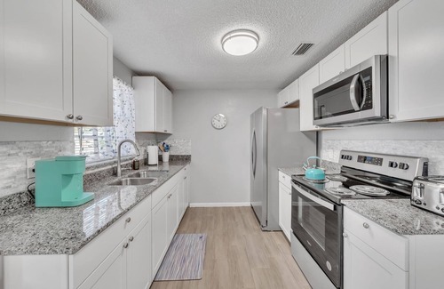 Seffner Community Alliance House | Serenity Retreat: Charming Home Near Attractions! by RedAwning