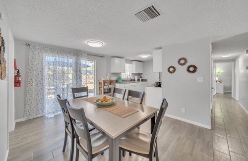 Seffner Community Alliance House | Serenity Retreat: Charming Home Near Attractions! by RedAwning