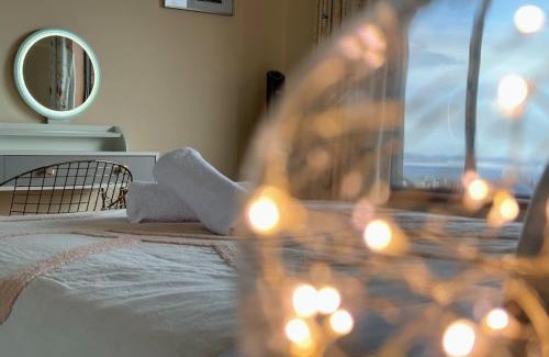 Howrah House | Serenity Retreat with 10 Min to City and Airport