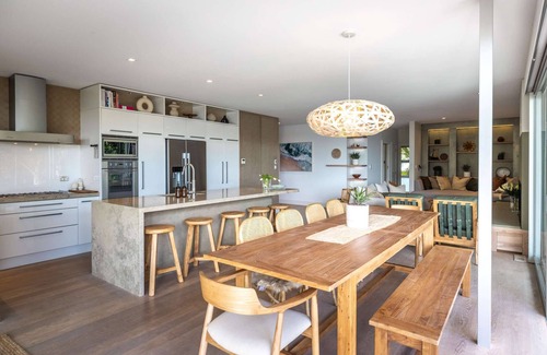 Ostend House | Serenity | Stay Waiheke