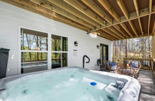Helen House | Serenity Strasse