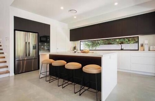 Suffolk Park House | SERENITY - Tallows Beach
