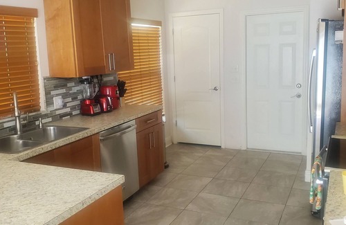Bearss Plaza House | serenity villa