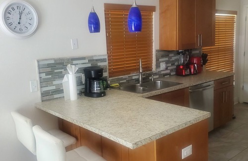 Bearss Plaza House | serenity villa