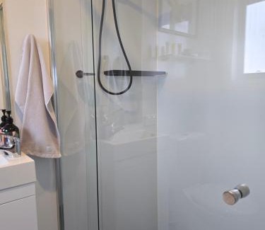 Shannons Flat Bed & Breakfast | Serenus hill